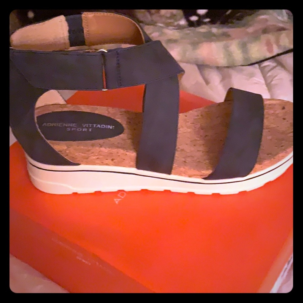 Adrienne  Vittadini wedge sandal navy